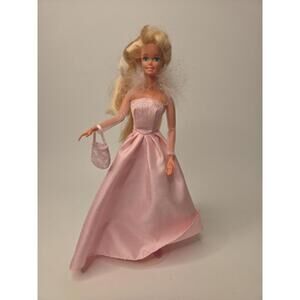Barbie 1993 Made To Move Doll Blonde Pink Dress